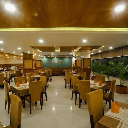 Yatri Hotel Kathmandu Exterior foto