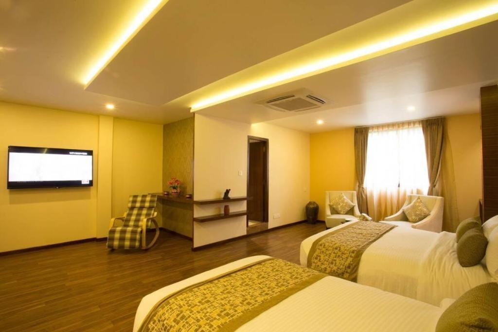 Yatri Hotel Kathmandu Exterior foto