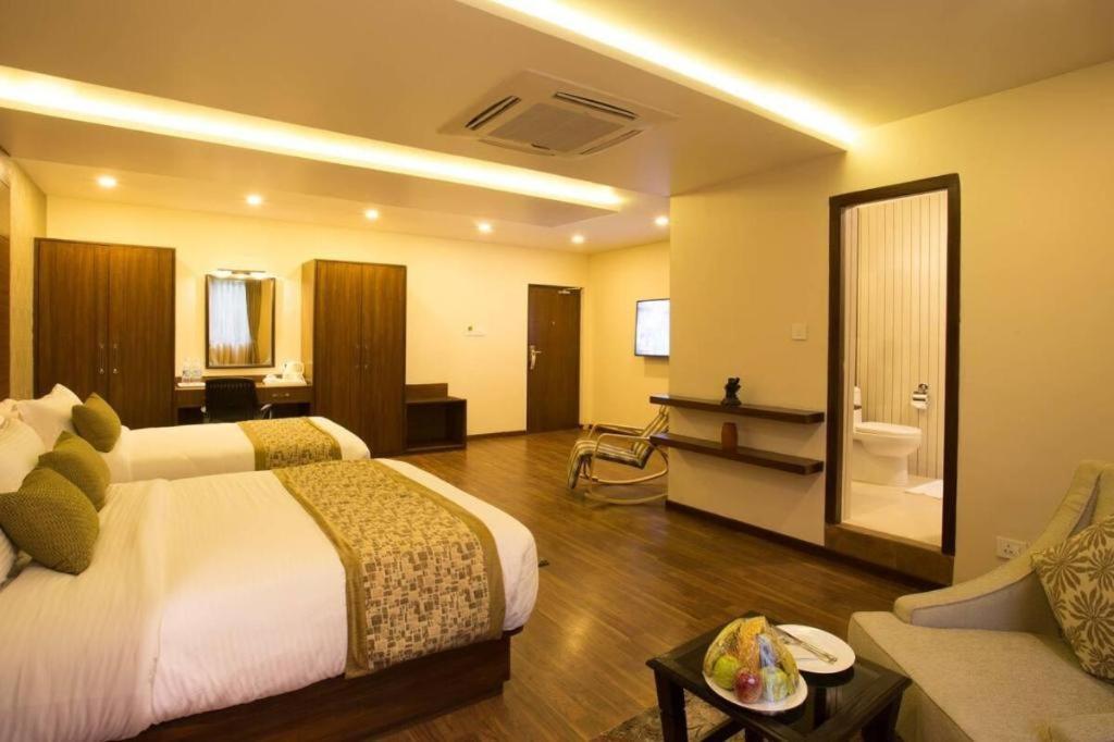 Yatri Hotel Kathmandu Exterior foto