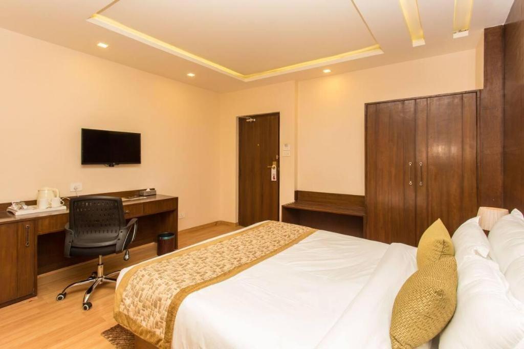 Yatri Hotel Kathmandu Exterior foto