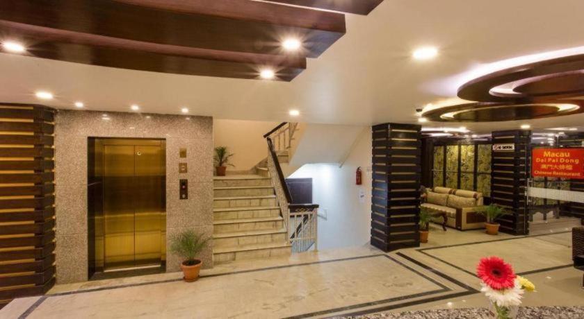 Yatri Hotel Kathmandu Exterior foto