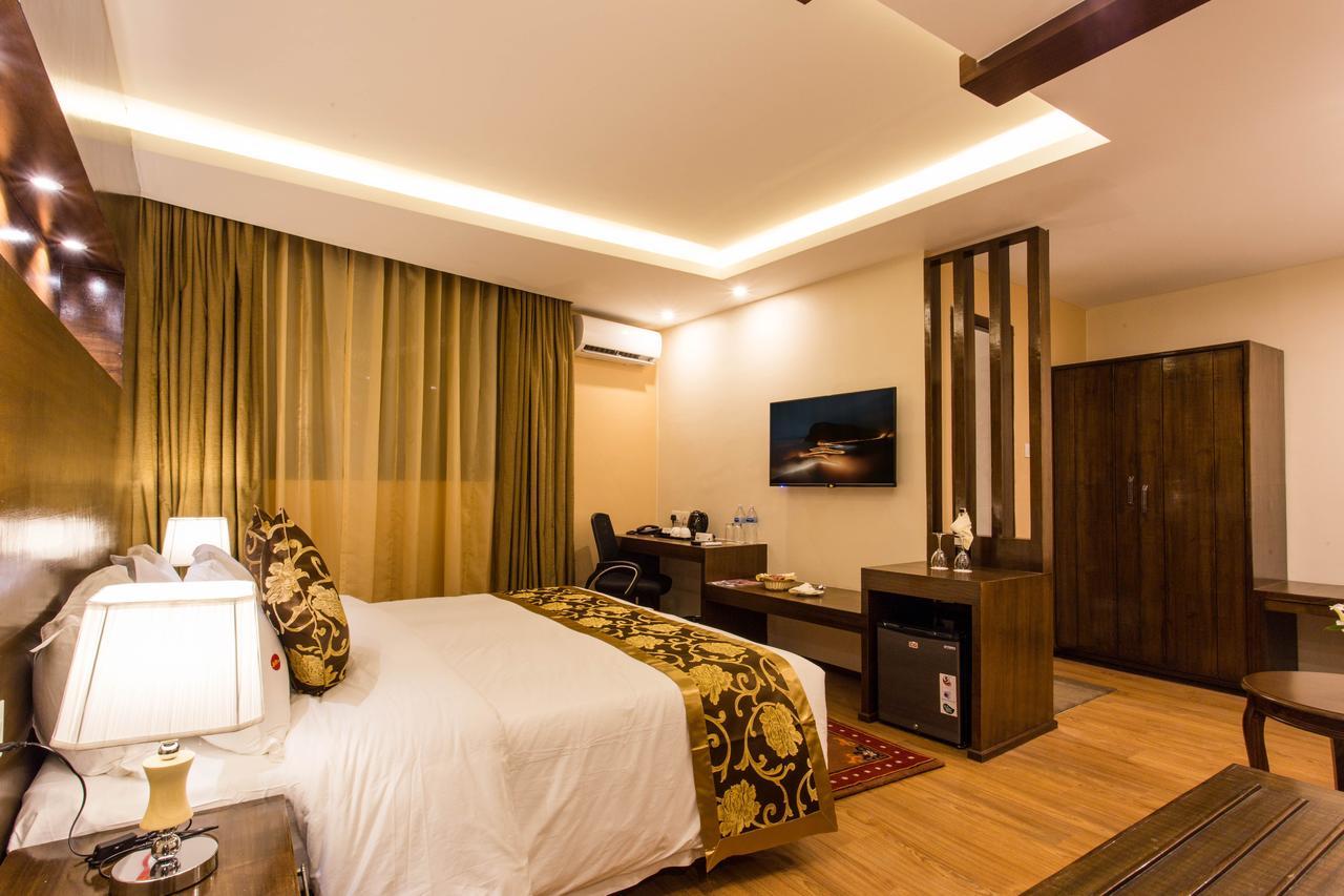 Yatri Hotel Kathmandu Exterior foto