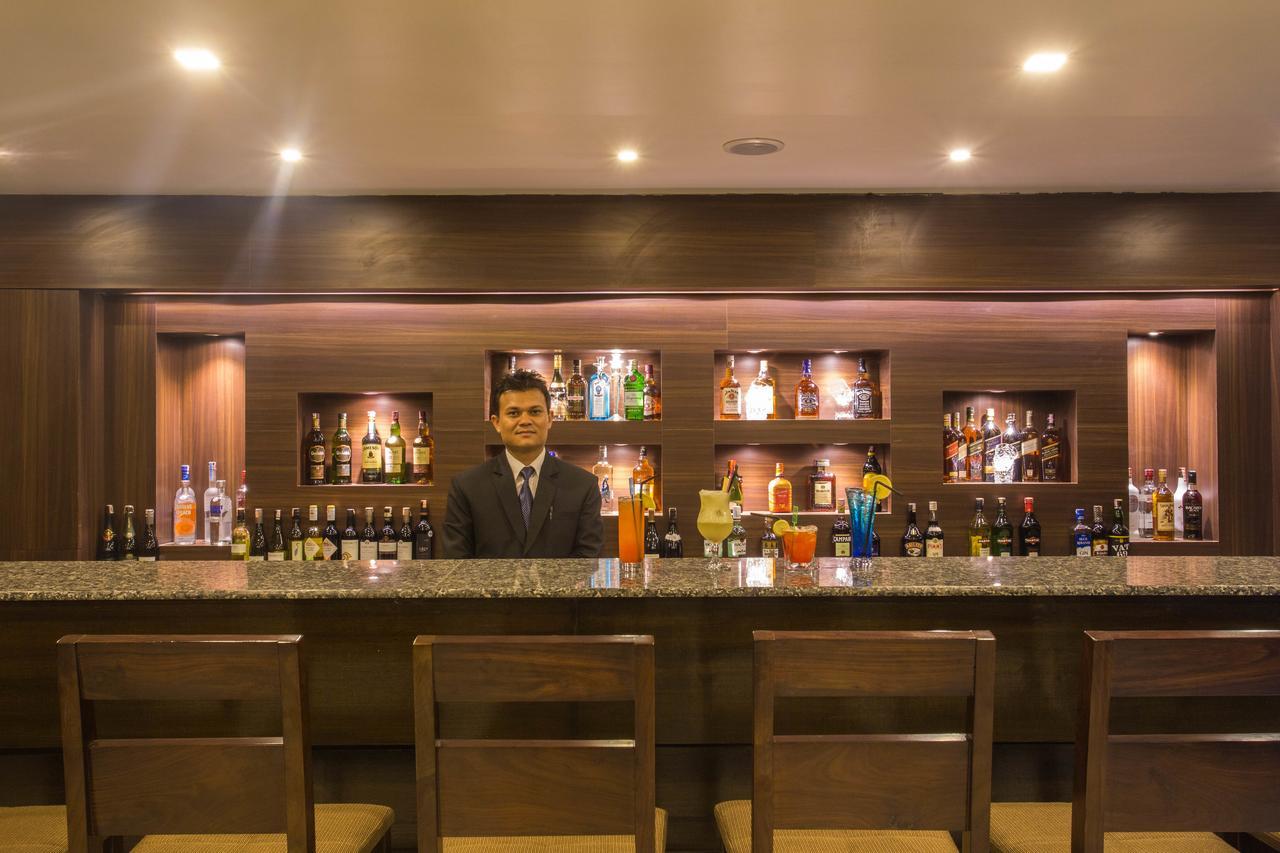 Yatri Hotel Kathmandu Exterior foto