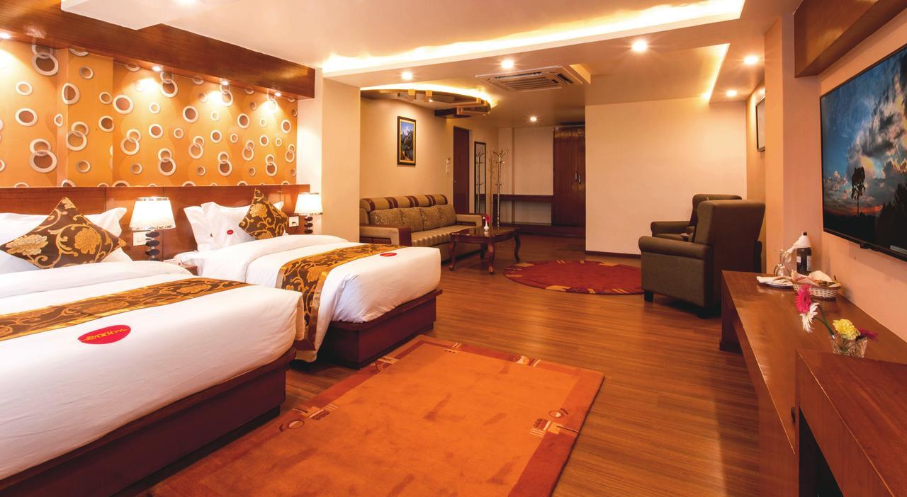 Yatri Hotel Kathmandu Exterior foto